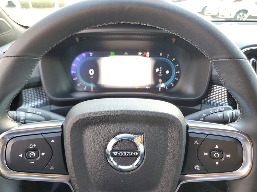 used 2025 Volvo XC40 car, priced at $30,900
