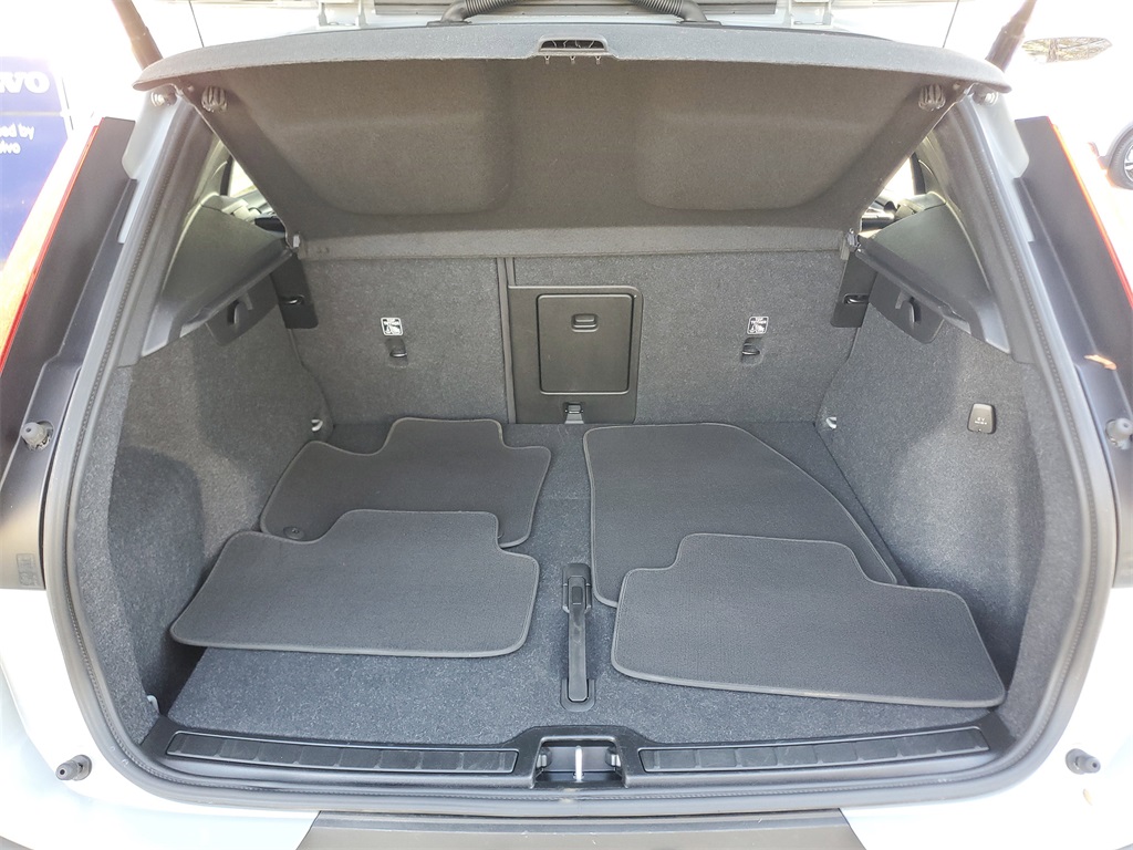 used 2025 Volvo XC40 car, priced at $30,900