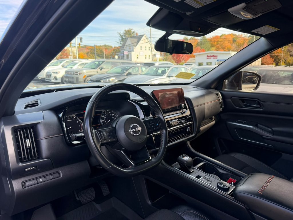 Used 2024 Nissan Pathfinder SUV