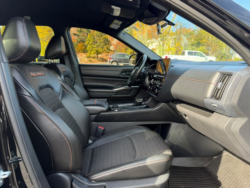 Used 2024 Nissan Pathfinder SUV