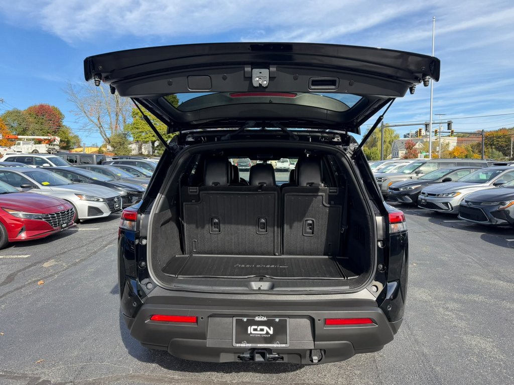 Used 2024 Nissan Pathfinder SUV