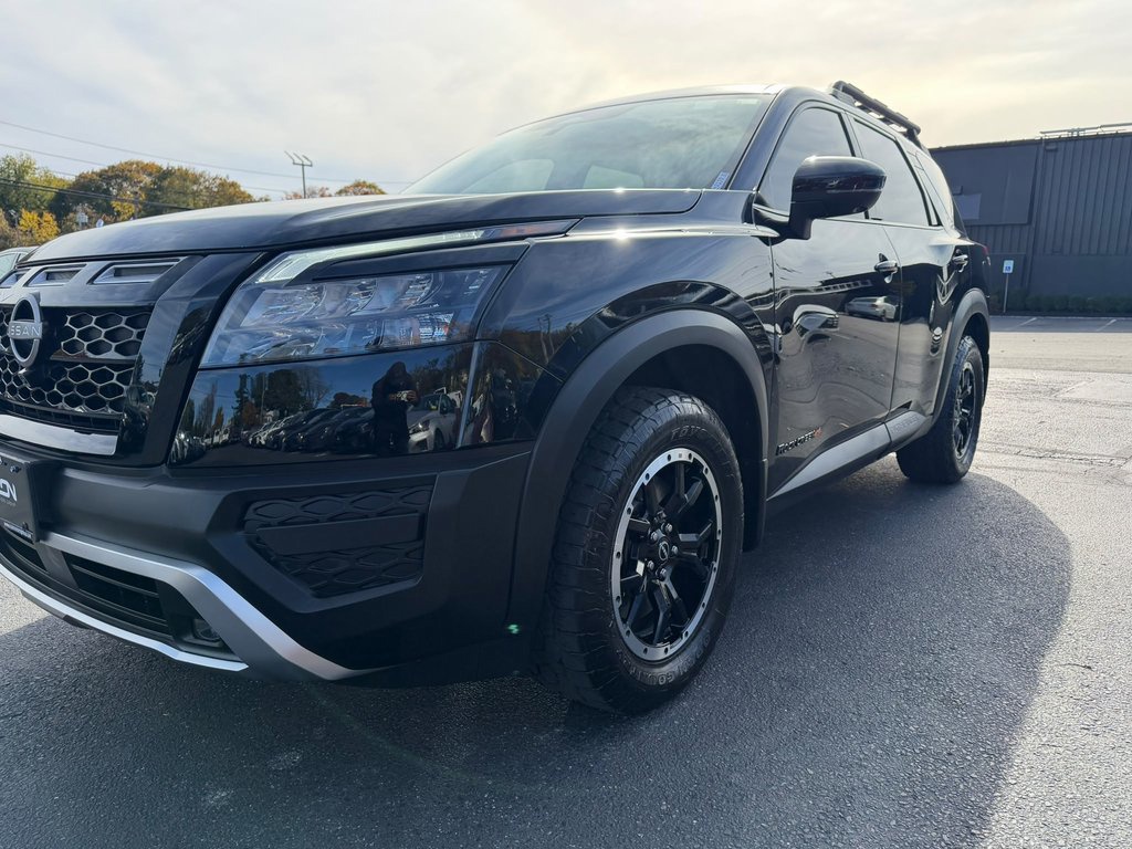Used 2024 Nissan Pathfinder SUV