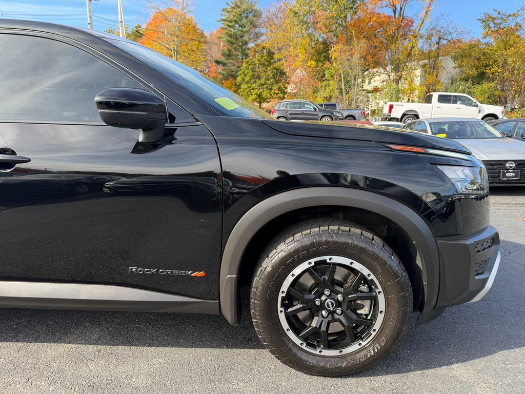 Used 2024 Nissan Pathfinder SUV