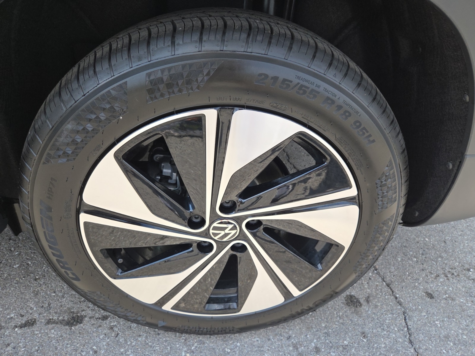 new 2025 Volkswagen Taos car, priced at $27,000