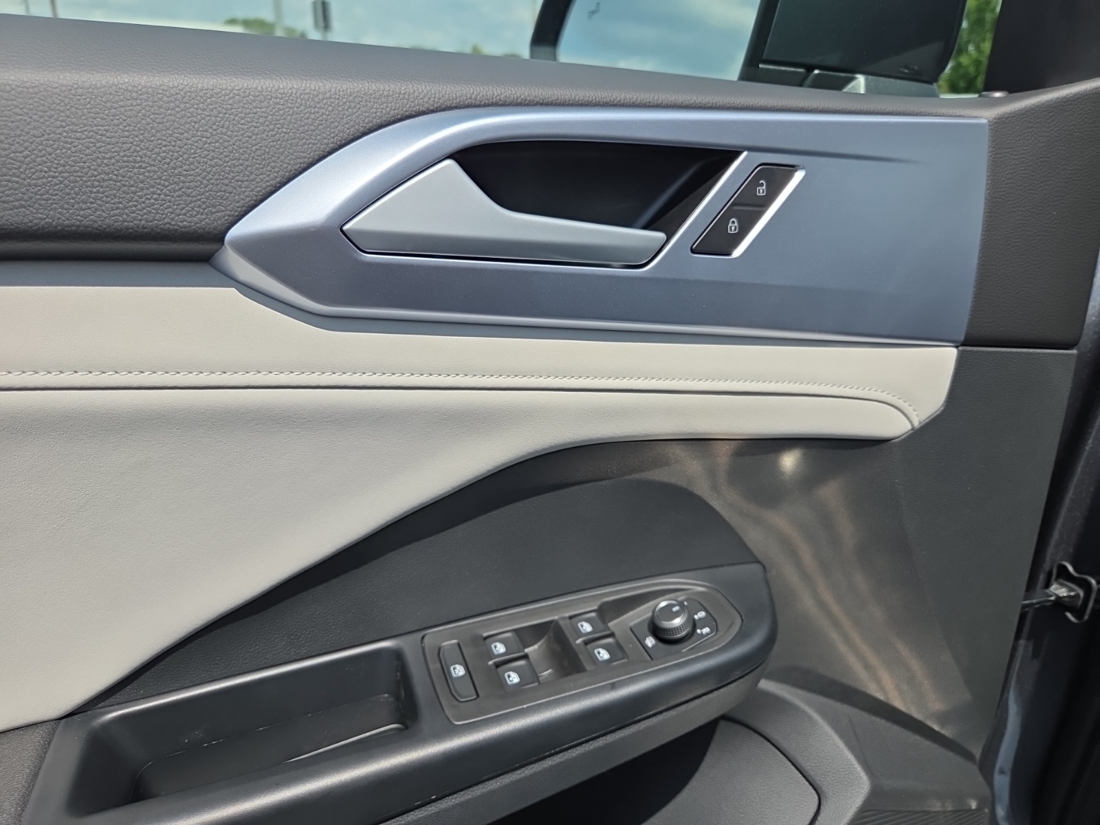 new 2025 Volkswagen Taos car, priced at $27,000