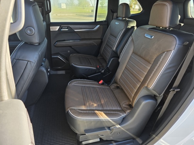 2026 GMC Acadia Denali Ultimate AWD