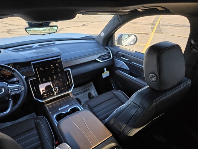 2026 GMC Acadia Denali Ultimate AWD