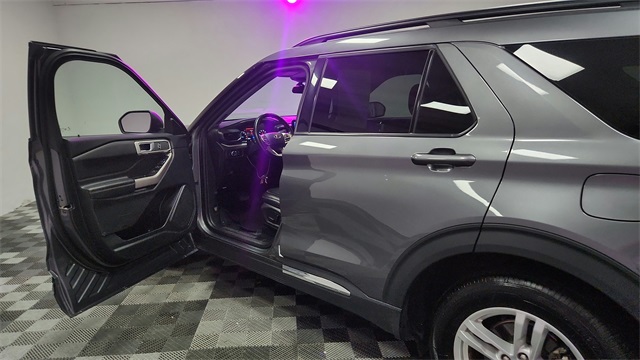 2023 Ford Explorer XLT RWD 2023 Ford Explorer XLT RWD