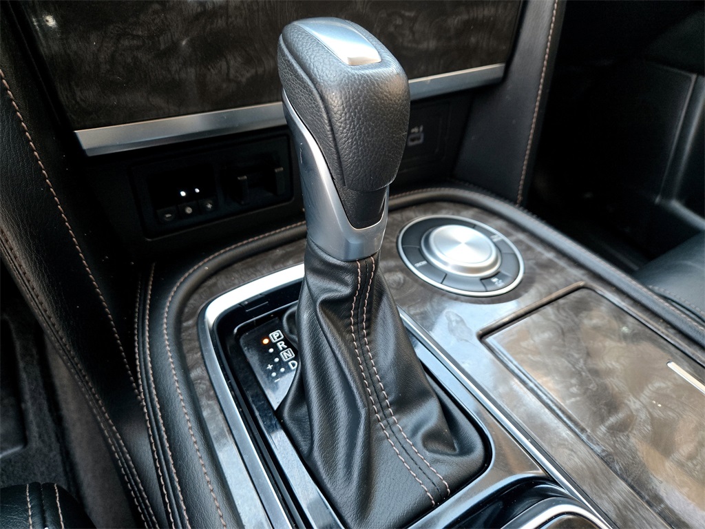 2022 Nissan Armada Platinum photo 22