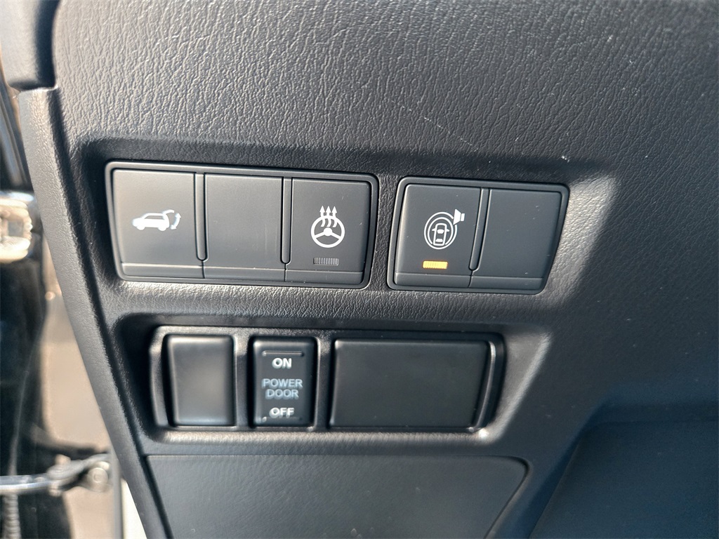 2022 Nissan Armada Platinum photo 25