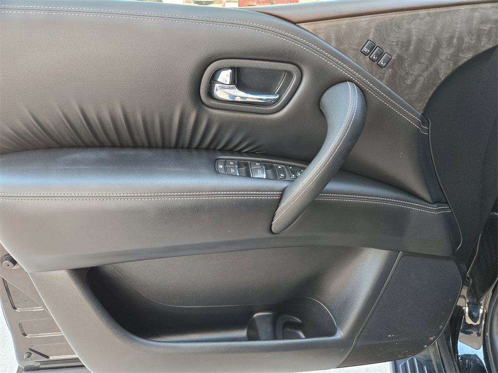 2022 Nissan Armada Platinum photo 34