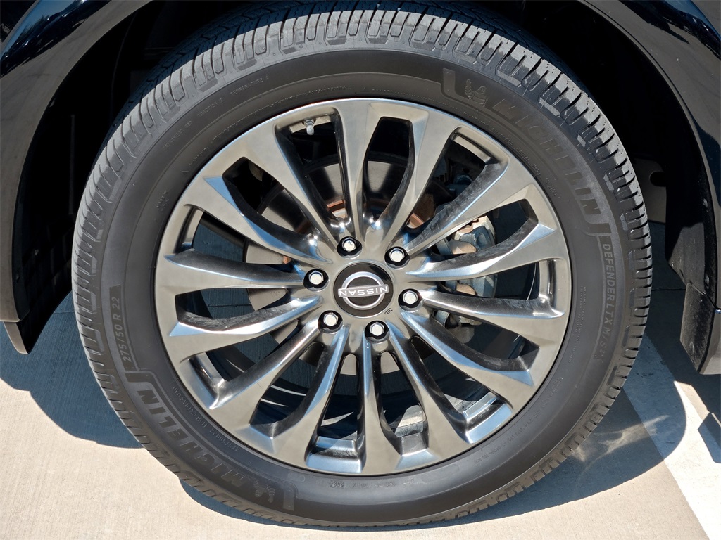 2022 Nissan Armada Platinum photo 9