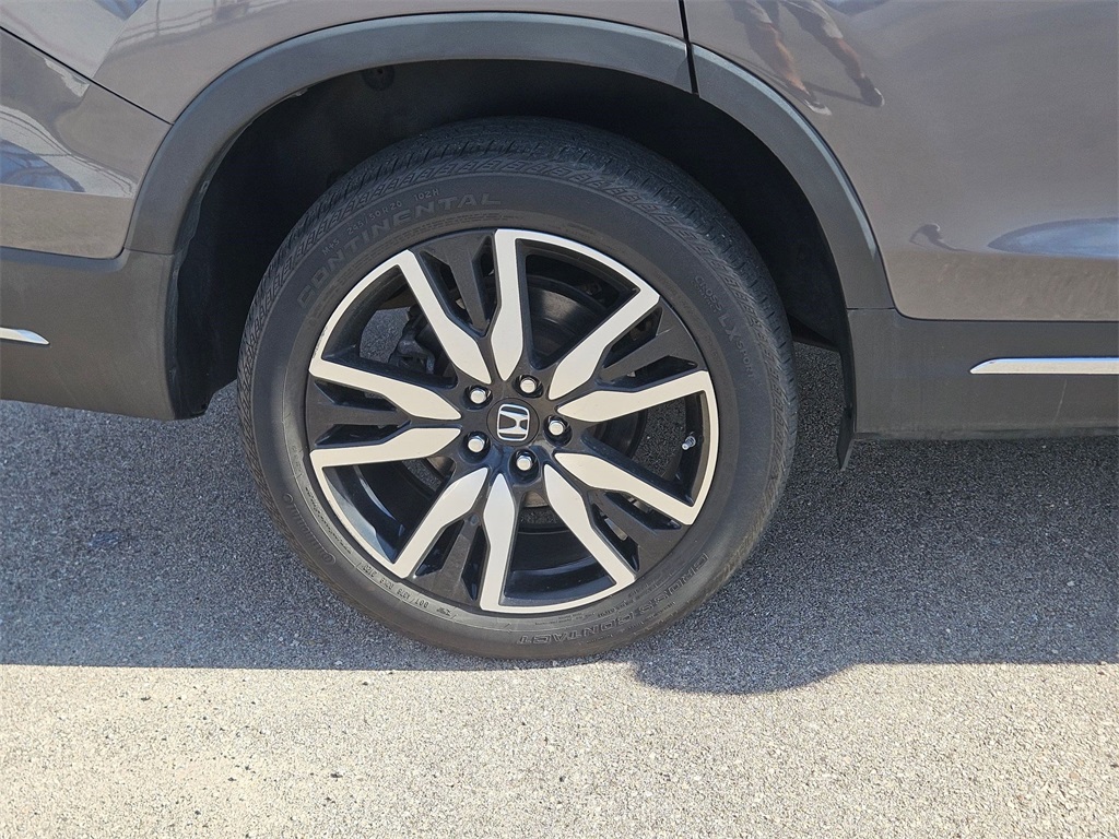 2021 Honda Pilot Touring photo 9