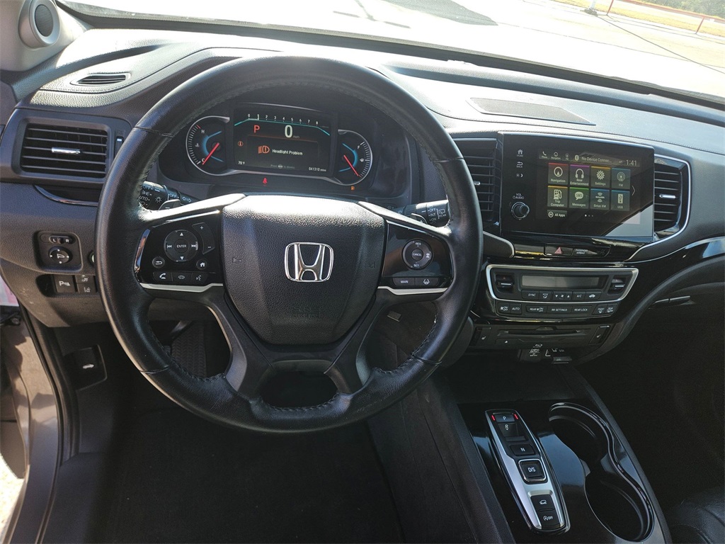 2021 Honda Pilot Touring photo 17