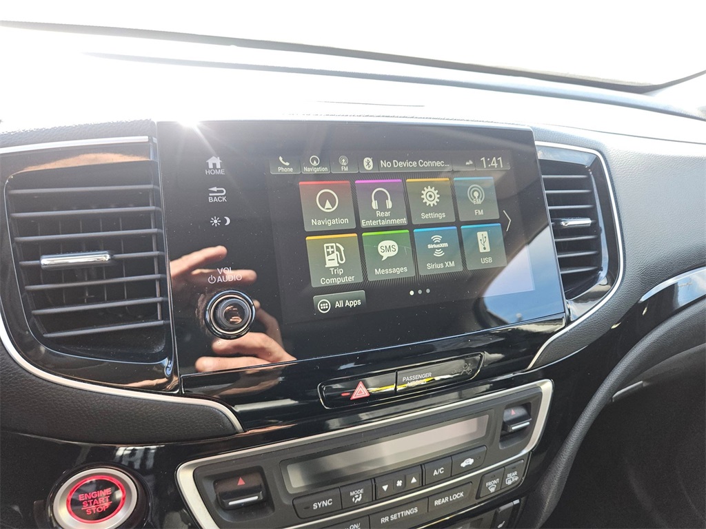 2021 Honda Pilot Touring photo 20
