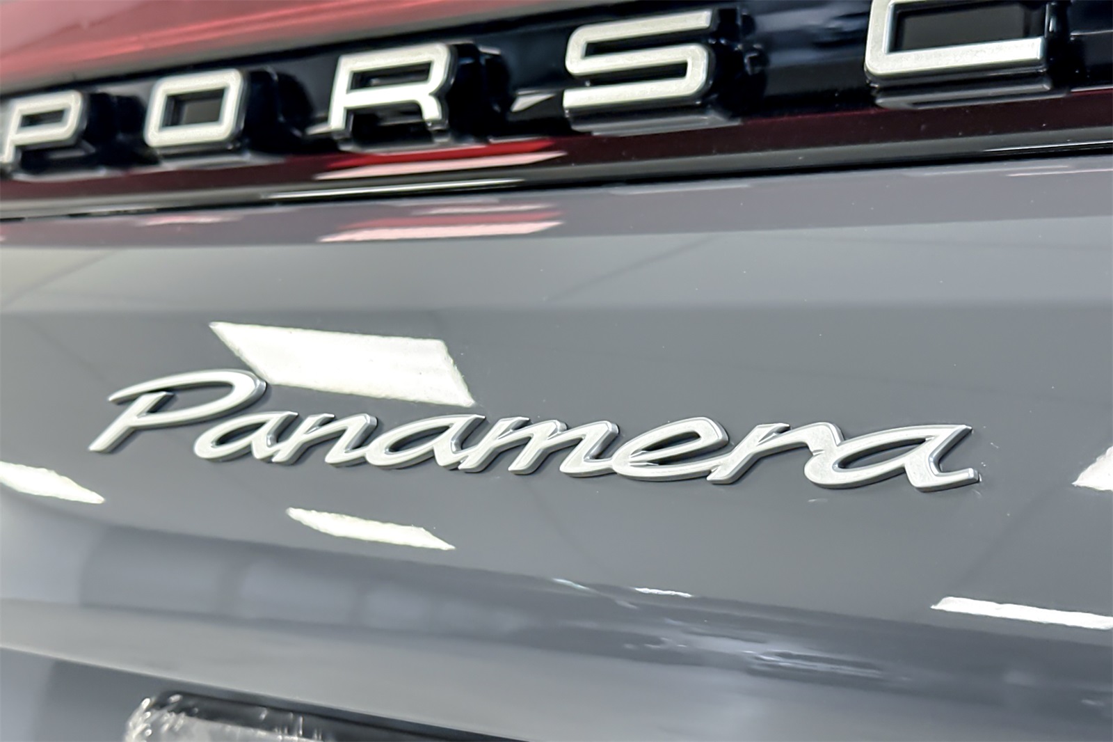 2025 Porsche Panamera 4 photo 24