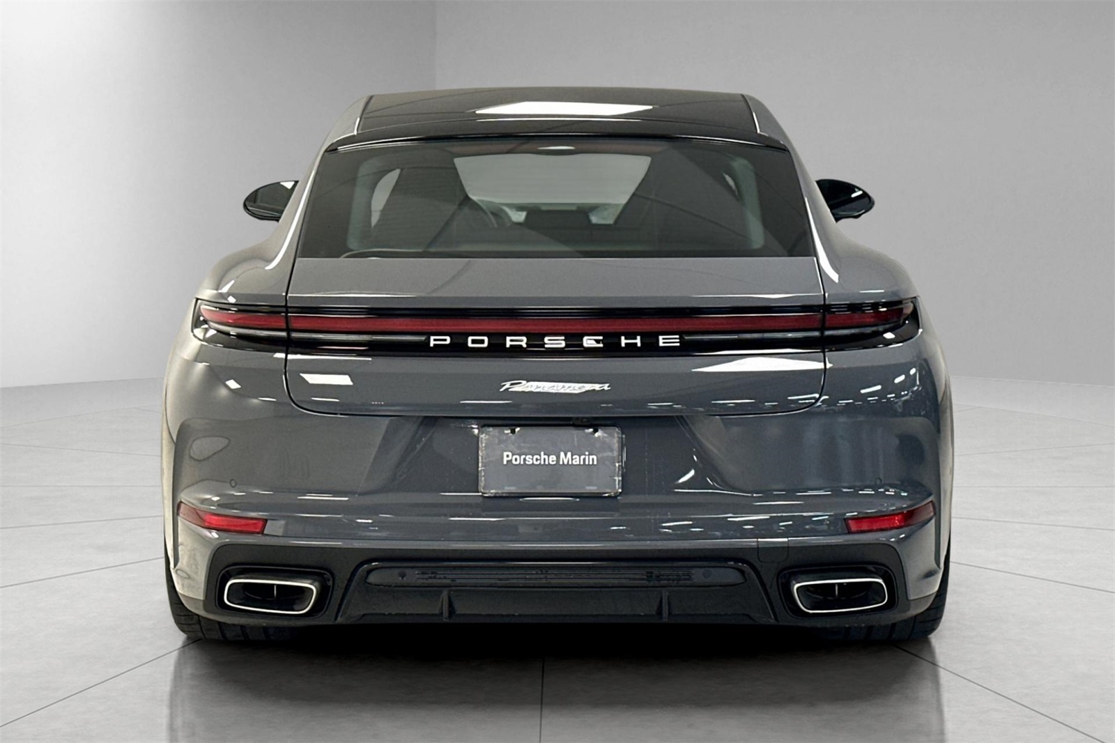 2025 Porsche Panamera 4 photo 7