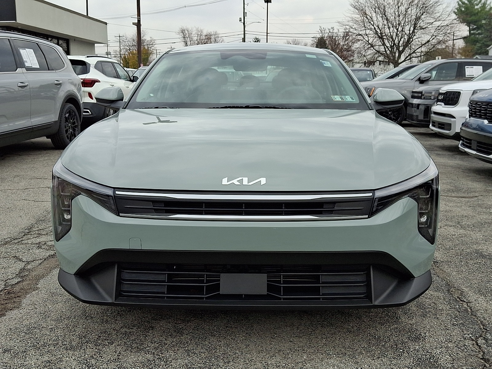 2025 Kia K4 LXS photo 2