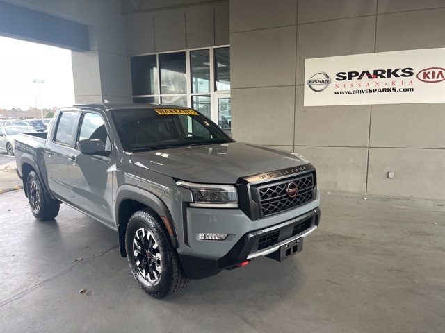 2024 Nissan Frontier PRO-X's photo