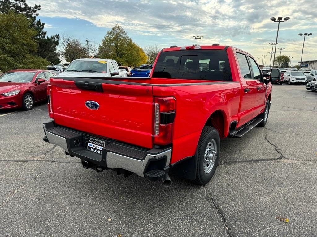 2023 Ford F-350 XL photo 3