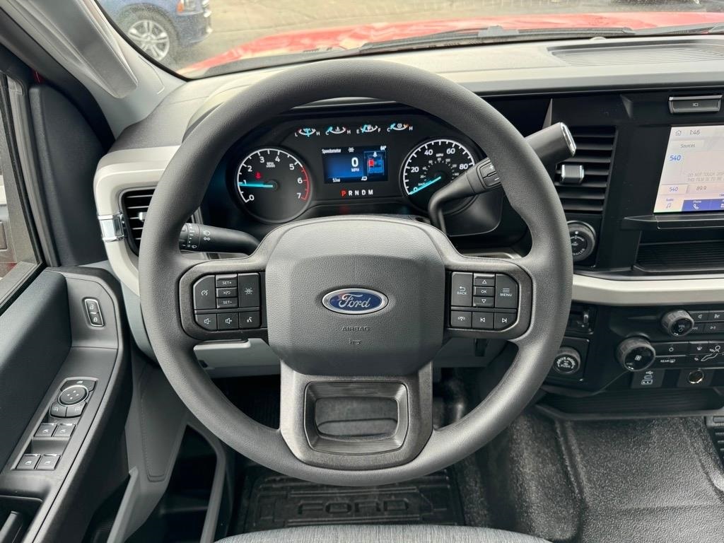 2023 Ford F-350 XL photo 7