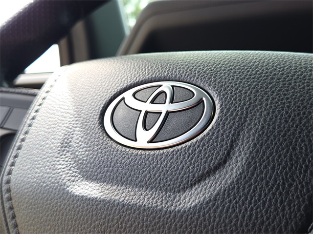 2025 Toyota Tacoma SR5 4x4 Limited photo 21