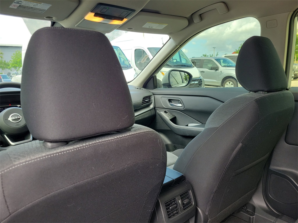 2024 Brilliant Silver Metallic Nissan Rogue SV FWD SUV