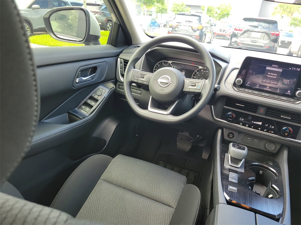 2024 Brilliant Silver Metallic Nissan Rogue SV FWD SUV