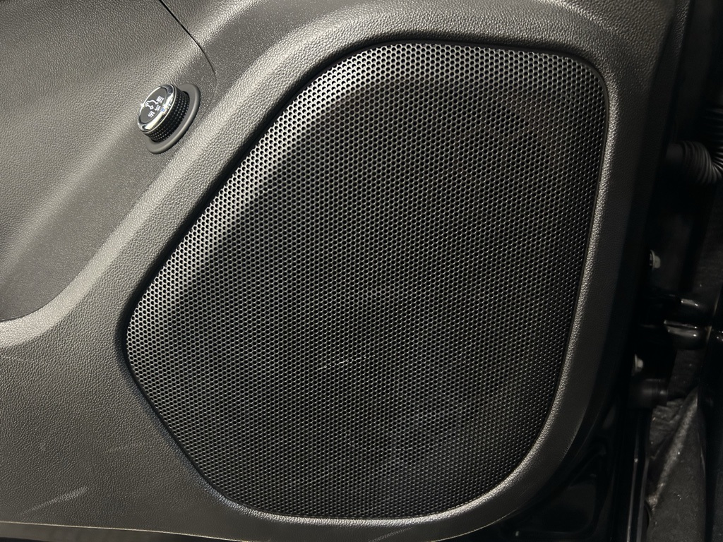 used 2023 GMC Acadia car, priced at $27,879