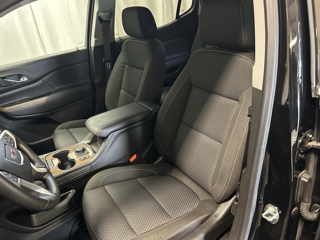 used 2023 GMC Acadia car, priced at $27,879