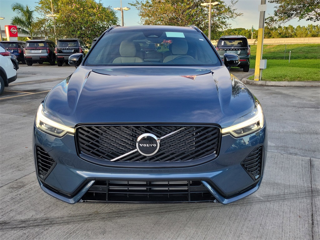 new 2026 Volvo XC60 Plug-In Hybrid car, priced at $60,745
