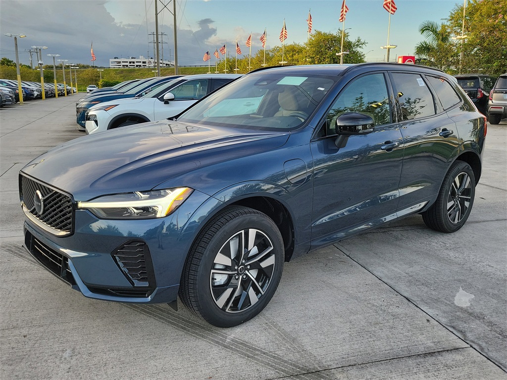 new 2026 Volvo XC60 Plug-In Hybrid car, priced at $60,745