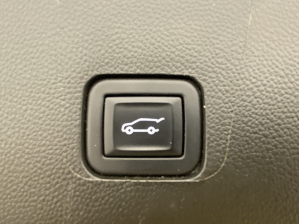 2023 Chevrolet Traverse Cloth photo 27