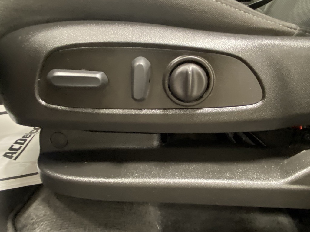 2023 Chevrolet Traverse Cloth photo 29