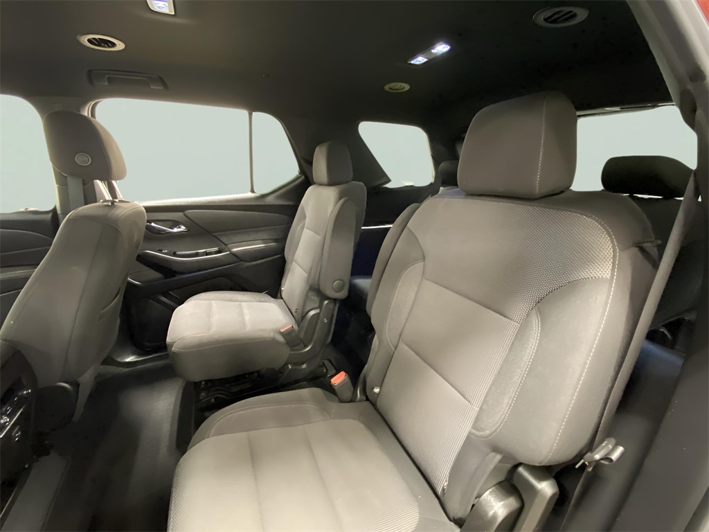 2023 Chevrolet Traverse Cloth photo 3