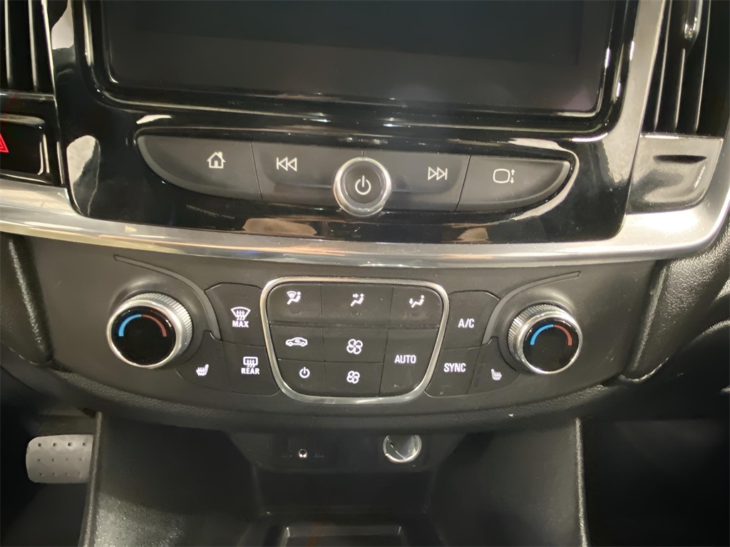 2023 Chevrolet Traverse Cloth photo 10