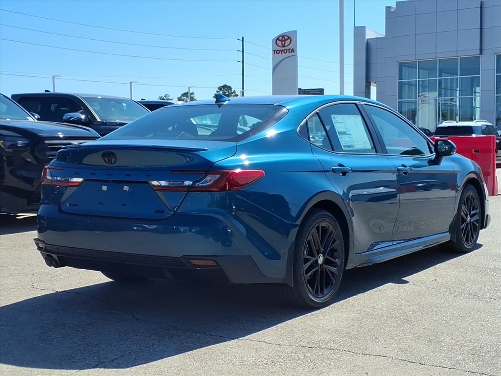 2026 Toyota Camry SE photo 2