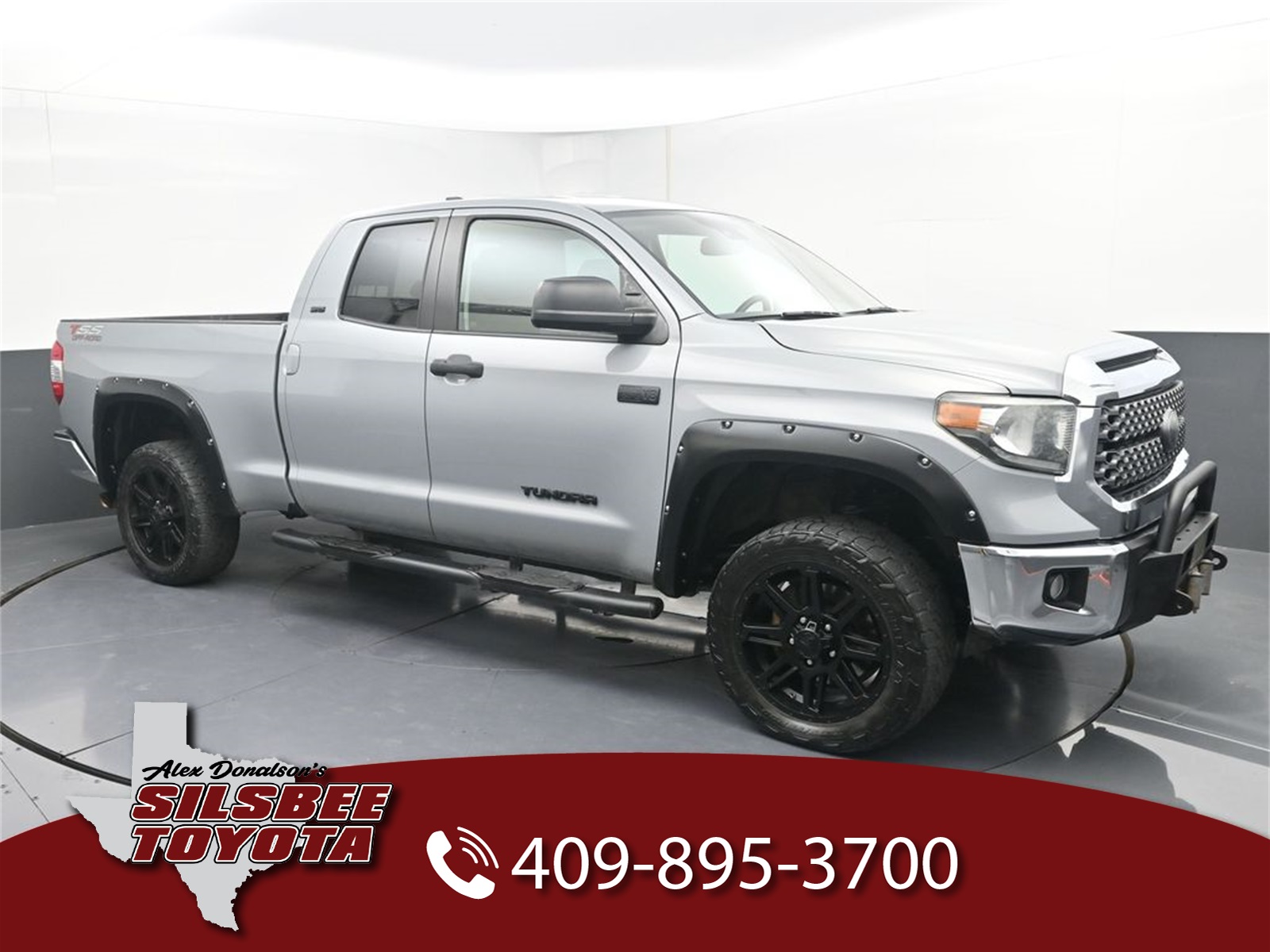 2020 Toyota Tundra SR5's photo