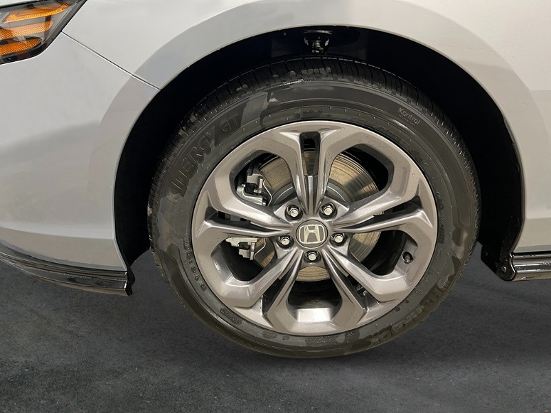 2025 Honda Accord Hybrid EX-L Sedan 4 Dr. FWD 11