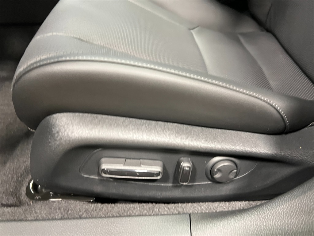 2025 Honda Accord Hybrid EX-L Sedan 4 Dr. FWD 14