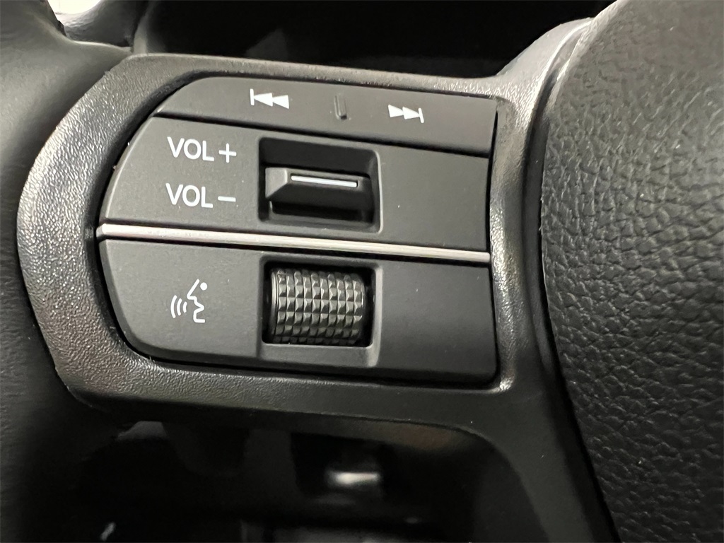 2025 Honda Accord Hybrid EX-L Sedan 4 Dr. FWD 21