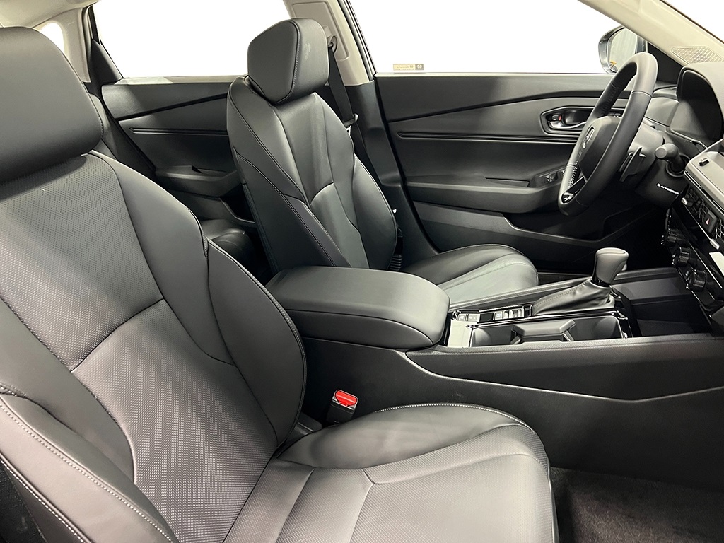 2025 Honda Accord Hybrid EX-L Sedan 4 Dr. FWD 32