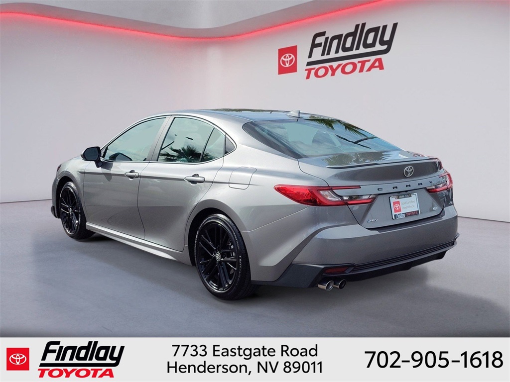 2025 Toyota Camry SE photo 3