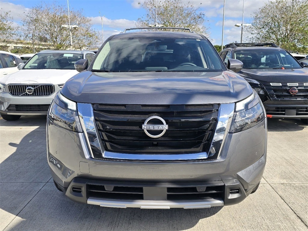 new 2025 Nissan Pathfinder car, priced at $35,858