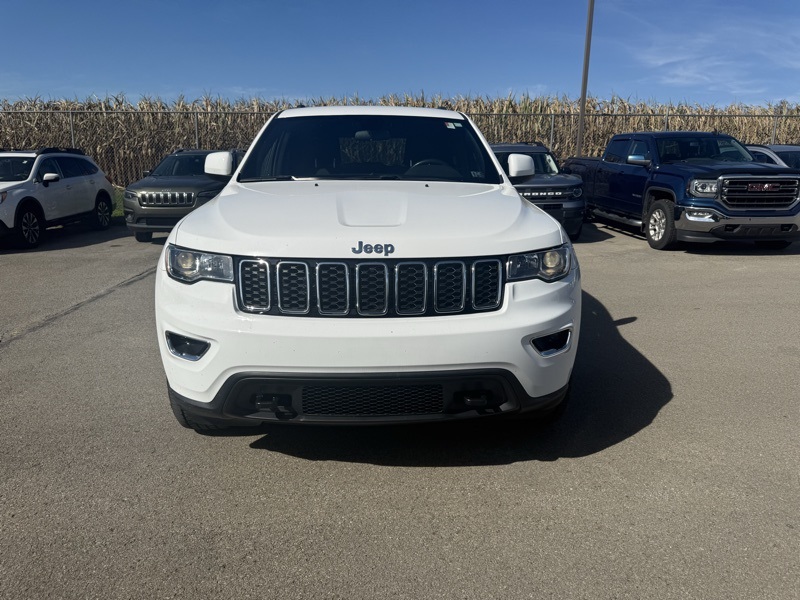 2021 Jeep Grand Cherokee Laredo E photo 2