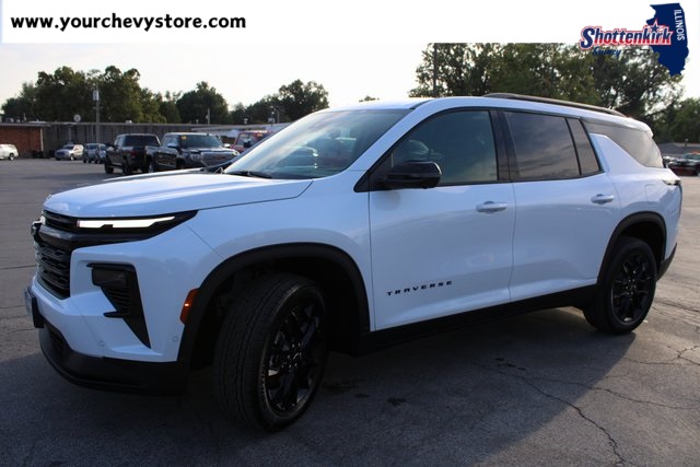 2026 Chevrolet Traverse photo 2