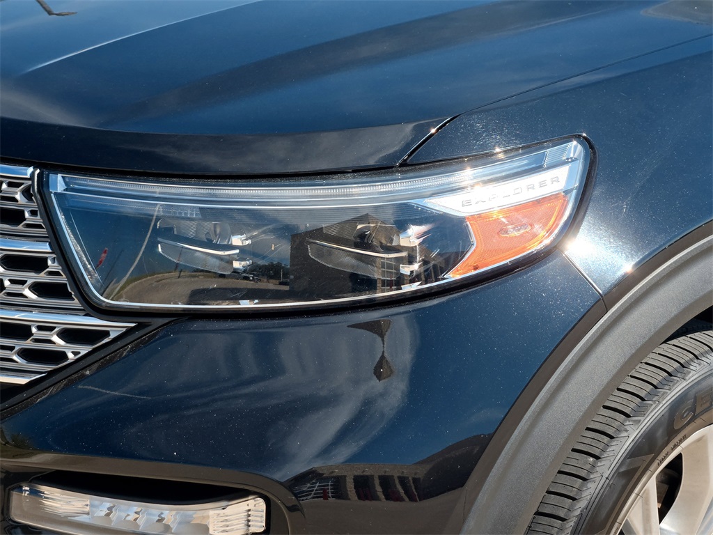 2023 Ford Explorer Limited photo 3