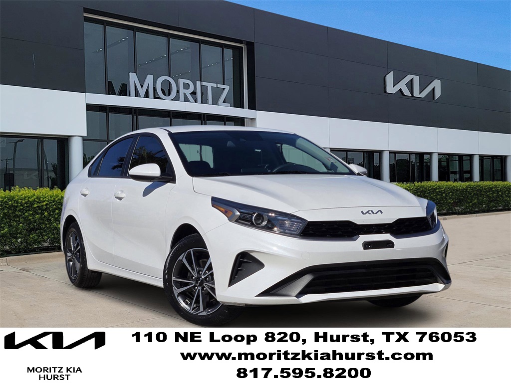 2023 Kia Forte LXS's photo