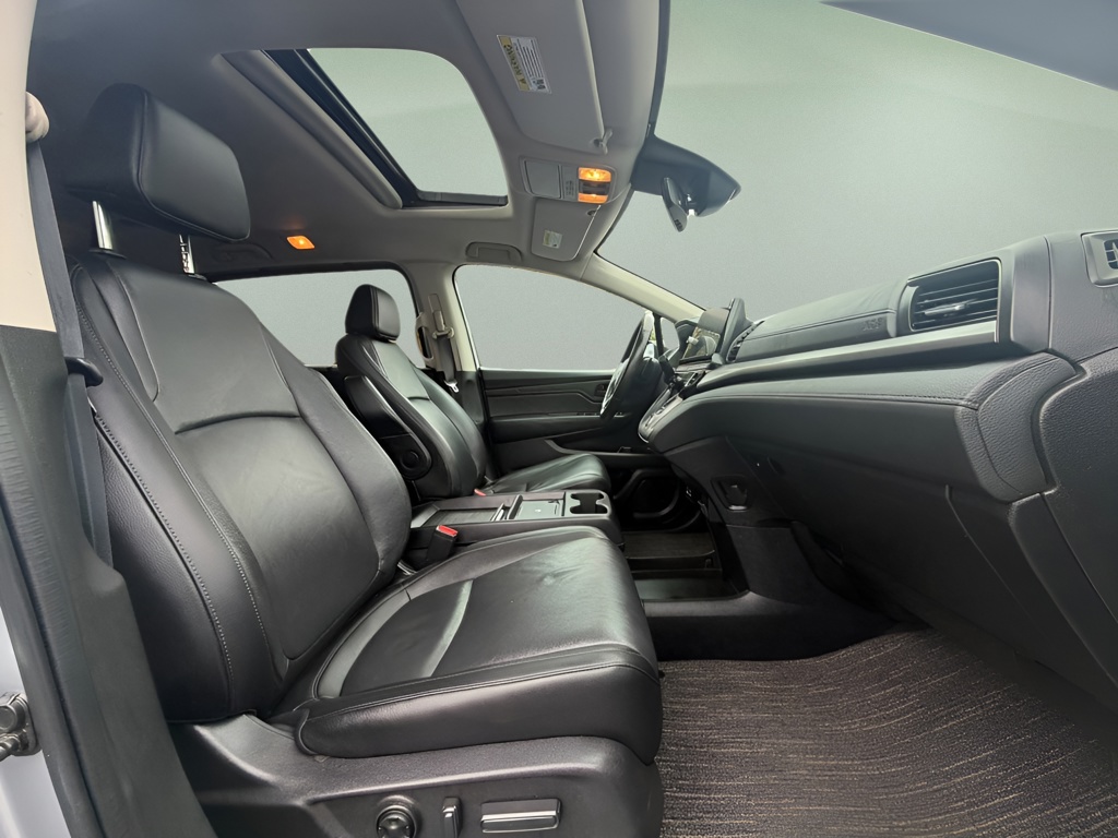 Used 2025 Honda Odyssey Van