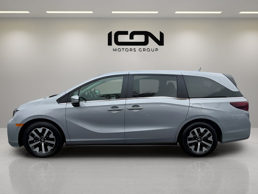 Used 2025 Honda Odyssey Van